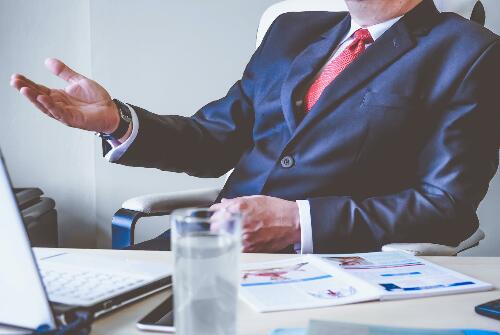 如何管理電商網(wǎng)店客服