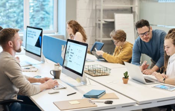 外包公司的人員組成