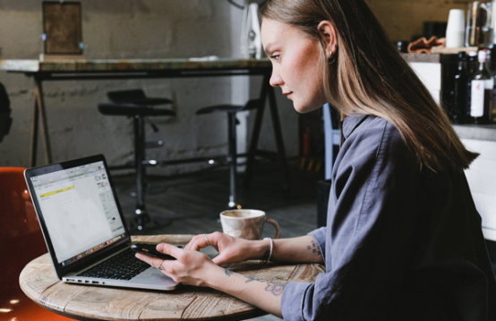 上海客服外包公司哪個(gè)好？哪家公司比較可信？