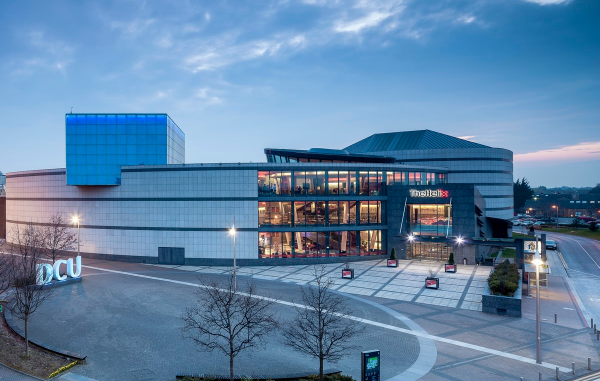 哪里能找到專業(yè)的呼叫中心客服外包公司？