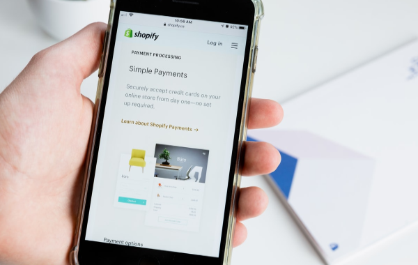 應(yīng)該怎么選擇正規(guī)的電商客服外包服務(wù)公司？