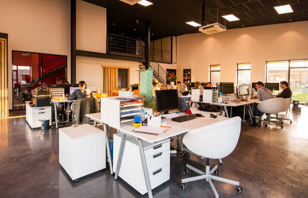 查看外包公司實力