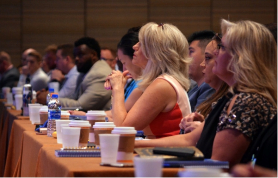 客服外包服務公司怎么選？從哪些方面看？