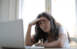 天貓網店客服外包公司客服人員控制情緒的方法