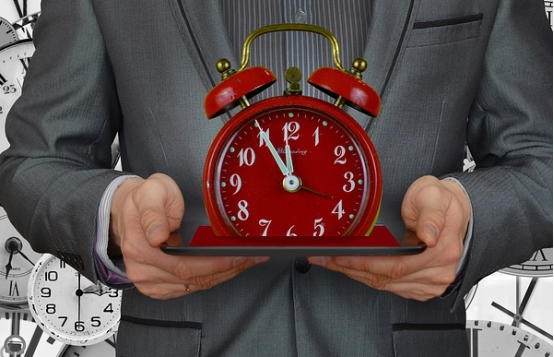 外包拼多多客服和自聘客服哪個更好？更合適？