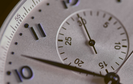 抖音選擇客服外包公司的優點和缺點分別是什么?