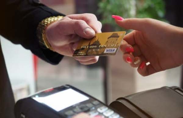 合作達(dá)成，交定金