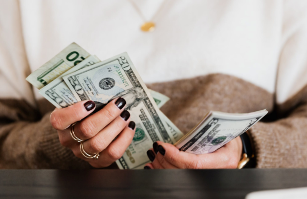 網店客服服務外包優勢有哪些？客服外包怎么樣？