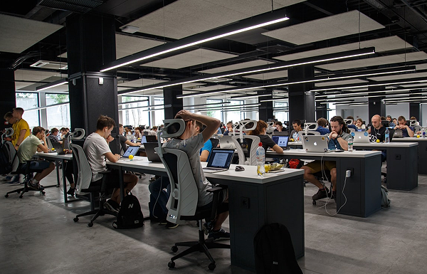 呼叫中心客服外包平臺(tái)的電話服務(wù)怎么樣？