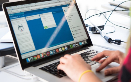 添加自定義代碼