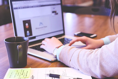 稍等話術(shù)淘寶客服（淘寶客服讓顧客稍等等待的常用話術(shù)）