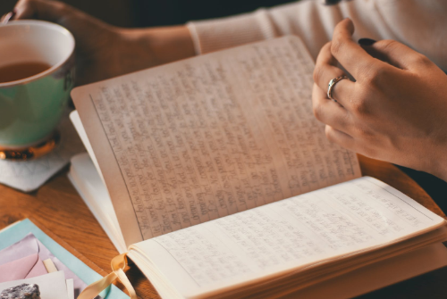 淘寶客服話術大全（淘寶女裝店專業銷售技巧和回復話術）