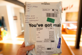 關于客戶退換貨時物流運費險的相關客服話術