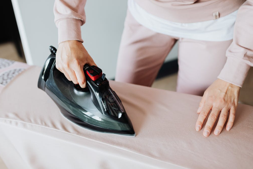 淘寶服裝3d鏤空白底圖拍攝方法