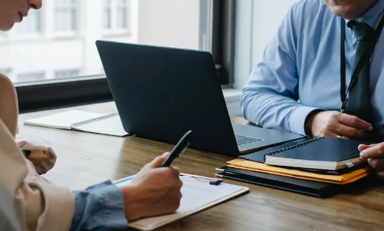 微信的客服外包要簽合同嗎，合同有效嗎安全嗎?