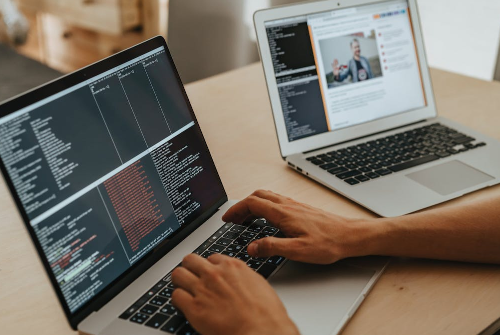 客服外包有哪些好處？電商網店店主能選擇客服外包嗎？