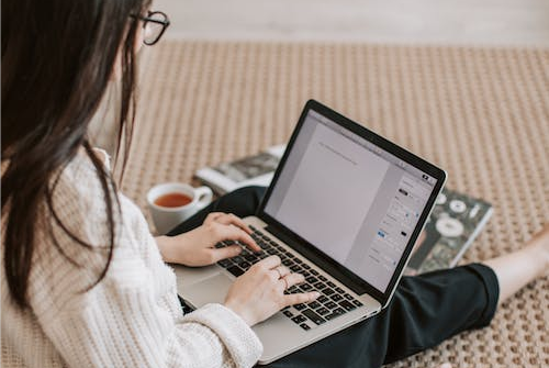 網(wǎng)店怎么選擇客服外包公司？