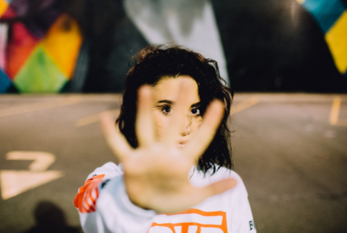 抖音網(wǎng)店?duì)I銷過程中需要避免的違禁詞和敏感詞