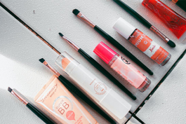 抖音網(wǎng)店怎么選擇貨源類目？新手店主如何選擇貨源？