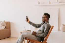 抖音是如何直播帶貨的?有什么話術技巧?