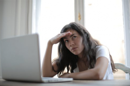 拼多多客服如何應(yīng)對(duì)難纏客服?有哪些實(shí)用策略?