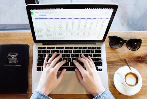 快手小店商家可以使用哪些組件來裝修店鋪？