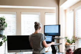快手店鋪開通條件(生鮮食品開店需要證件)