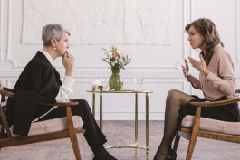 如何在職場處理好人際關系？又該如何保護好自己？