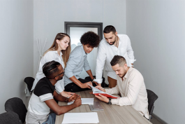 職場新人應該怎樣做？辦理入職要注意什么？