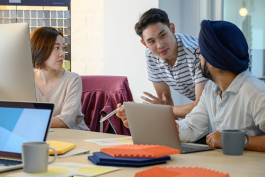 如何提高職場(chǎng)情商？（提升職場(chǎng)人際關(guān)系能力的方法）