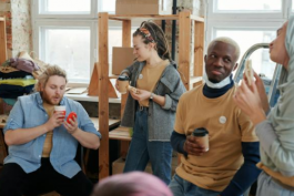 職場(chǎng)同事之間關(guān)系的處理技巧 職場(chǎng)人際關(guān)系提升方法