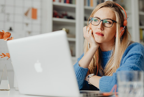 應(yīng)該怎樣保持好心態(tài)減輕職場(chǎng)壓力？