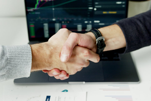 處理好職場(chǎng)人際相處關(guān)系的10個(gè)技巧