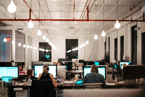 企業(yè)員工的績效考核方案案例