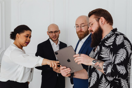 作為企業(yè)管理者管理好員工的技巧