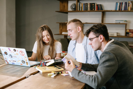 身為企業(yè)管理者要掌握的專業(yè)知識(shí)