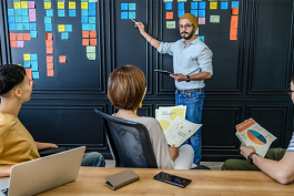 如何提高個(gè)人領(lǐng)導(dǎo)力？（提高領(lǐng)導(dǎo)能力的方法和技巧）