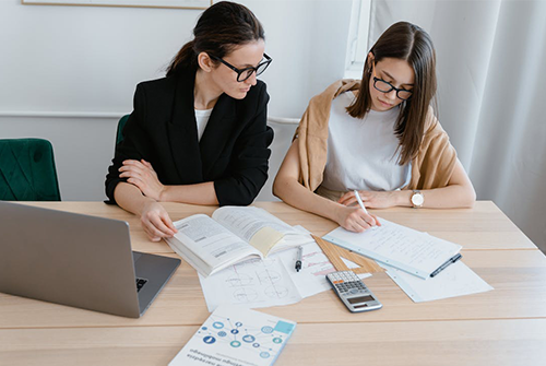 對于難管理的員工應該怎么處理？