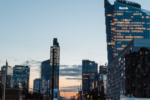 開辦企業(yè)租廠房還是買廠房？要注意什么問題？