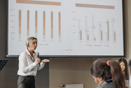 會議大屏幕哪種好?(選擇LED、LCD還是觸摸一體屏)