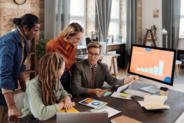 會(huì)議室用什么顯示大屏幕好？（會(huì)議室大屏有哪三種？）