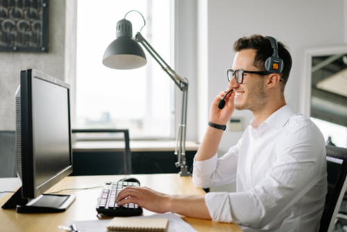 面對棘手的問題電話客服該如何優雅的應對？