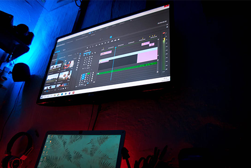 小、中、大型會議室該選擇什么樣的電腦投屏大屏幕？