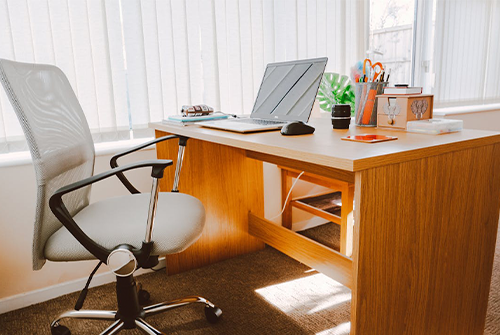 選擇員工辦公桌要注意哪些事項？