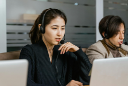 如何處理呼叫中心投訴問題？（解決客戶抱怨的技巧）