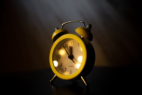 如何提高客服響應速度？（客服快速響應的五種方法）