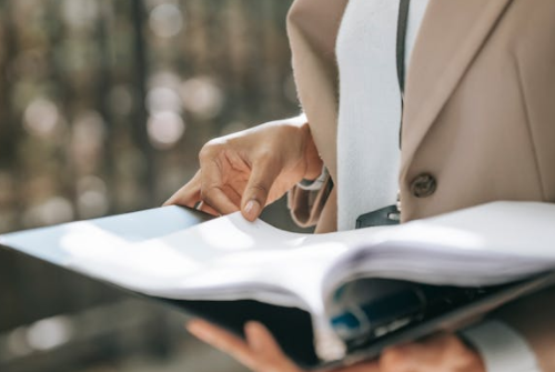 畢業大學生找工作簽合同時的注意事項