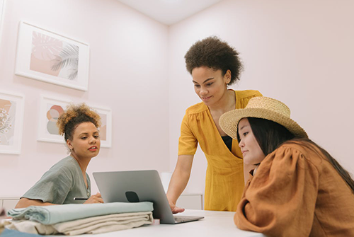 企業(yè)如何選擇智能在線客服系統(tǒng)？