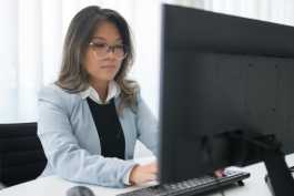 哪些行業適合將客服外包出去?