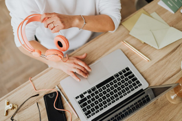 挑選靠譜的客服托管服務公司要注意哪些事項?